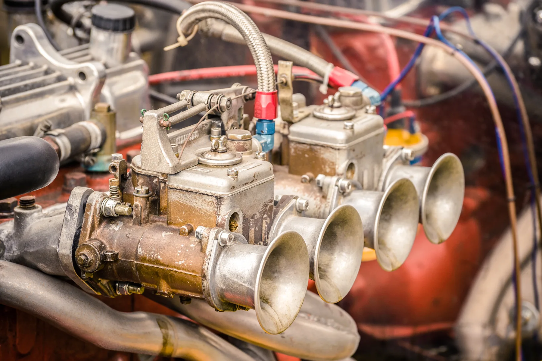 Carburateurs montés sur un moteur classique